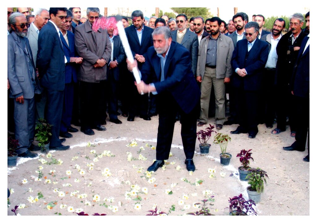 کلنگ زنی بهارستان هنرمندان (دهمرده)